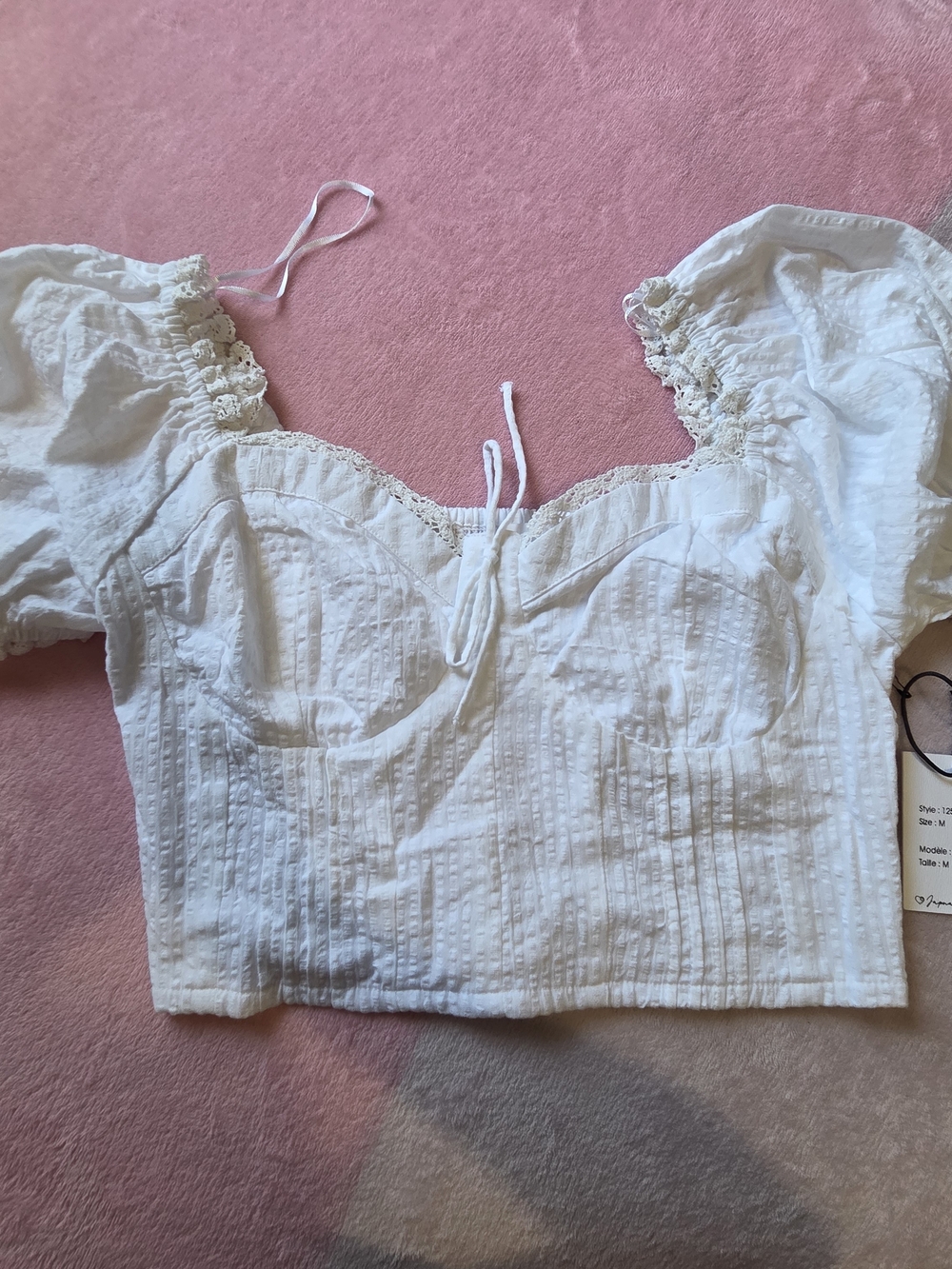 White Lace-Edge Puff Sleeve Crop Top with Sweetheart Neckline